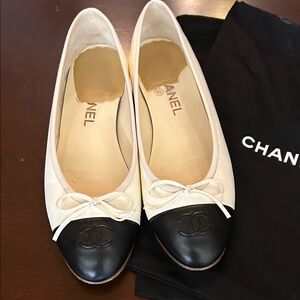 CHANEL Women's White and Black Loafers
